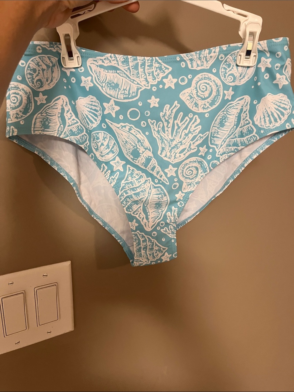 High-Waist Sea Shell Print Swim Bottoms - turquoise Blue and white